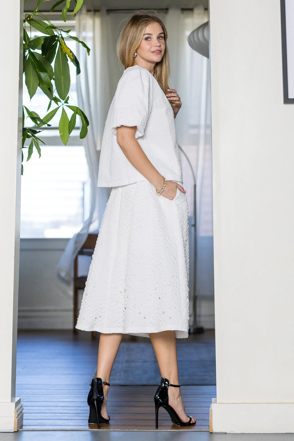 Windelle Textured Top with Pearls - Image 11