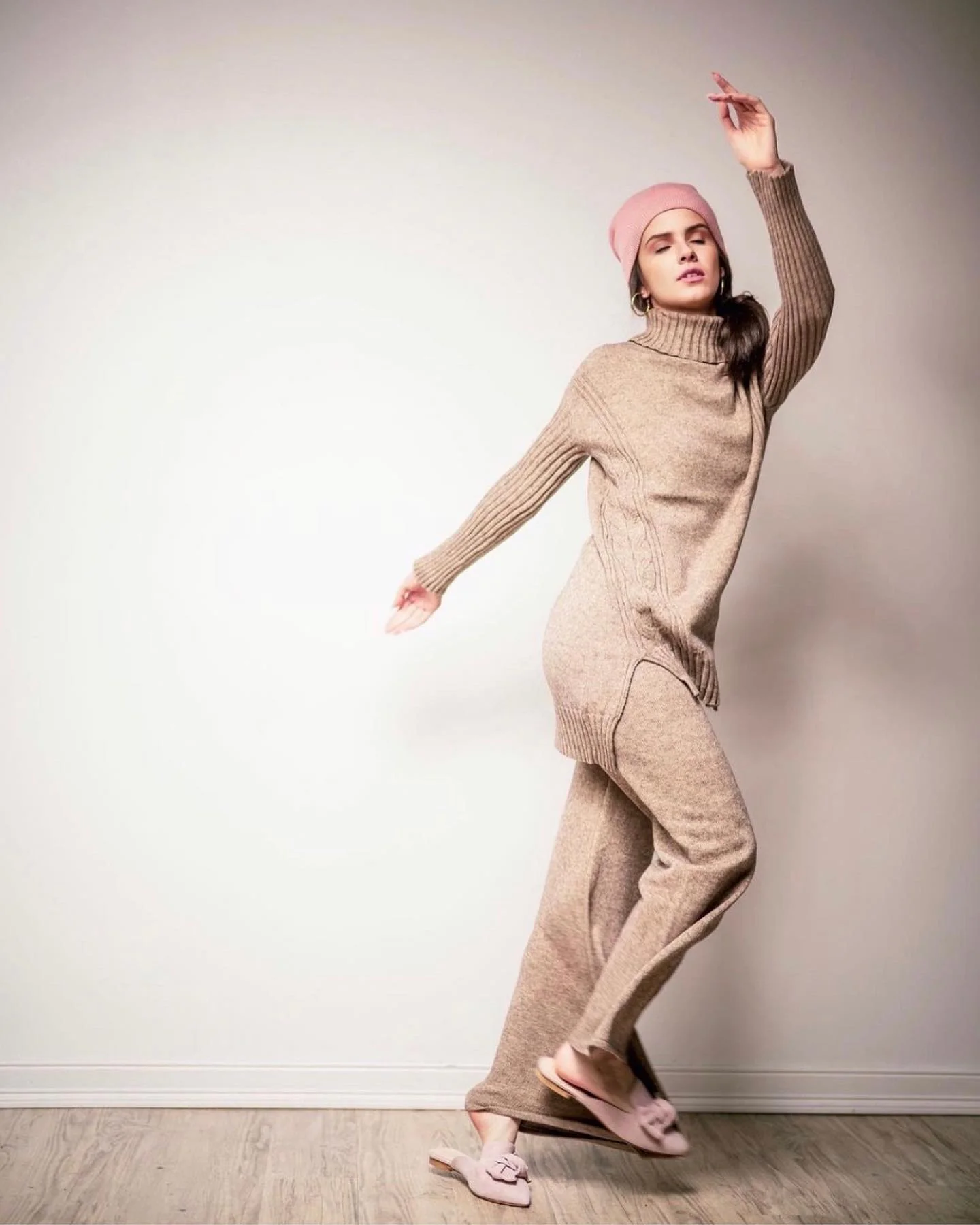 Sabrina Stretch Knitted Sweater - Image 13