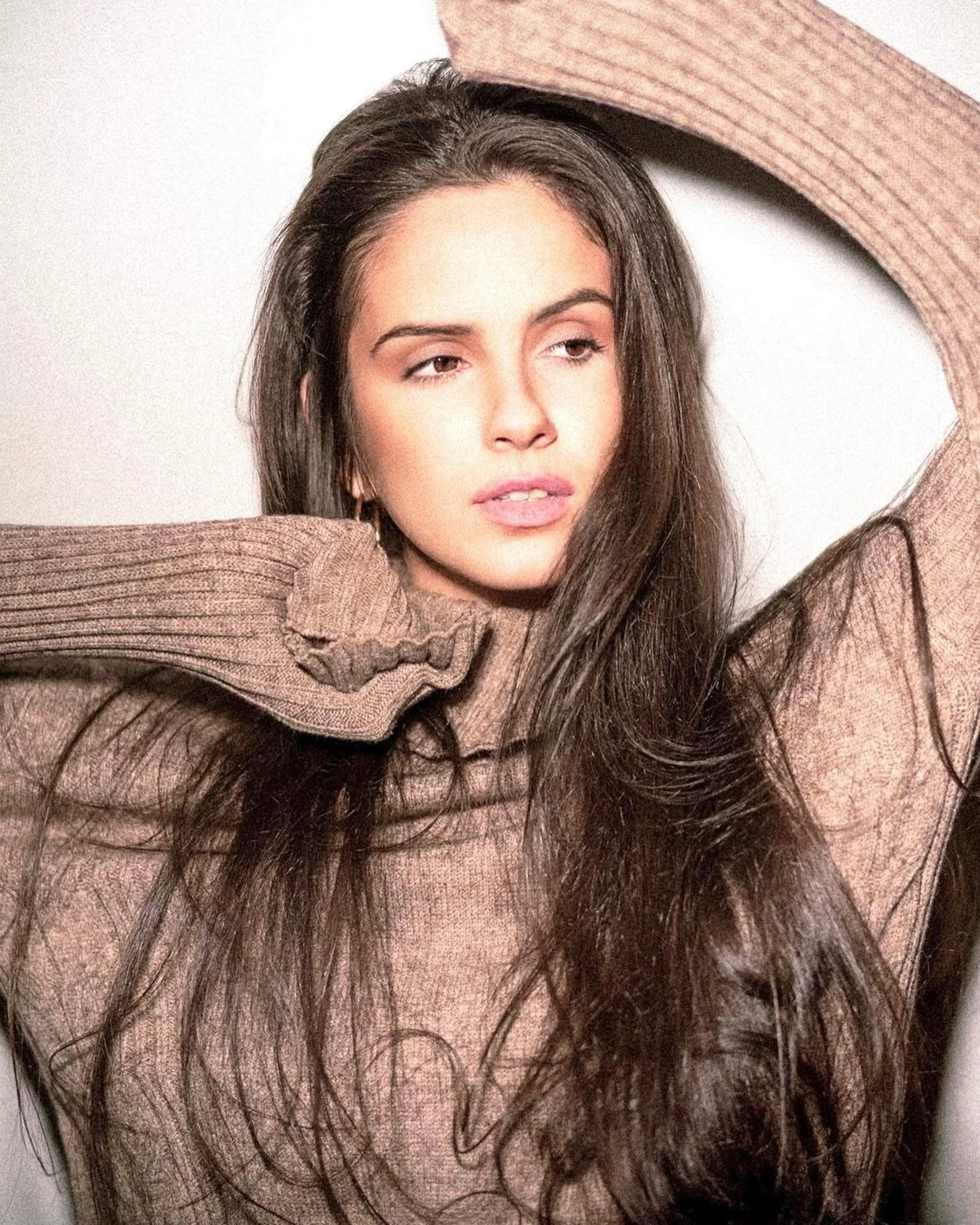 Sabrina Stretch Knitted Sweater - Image 9