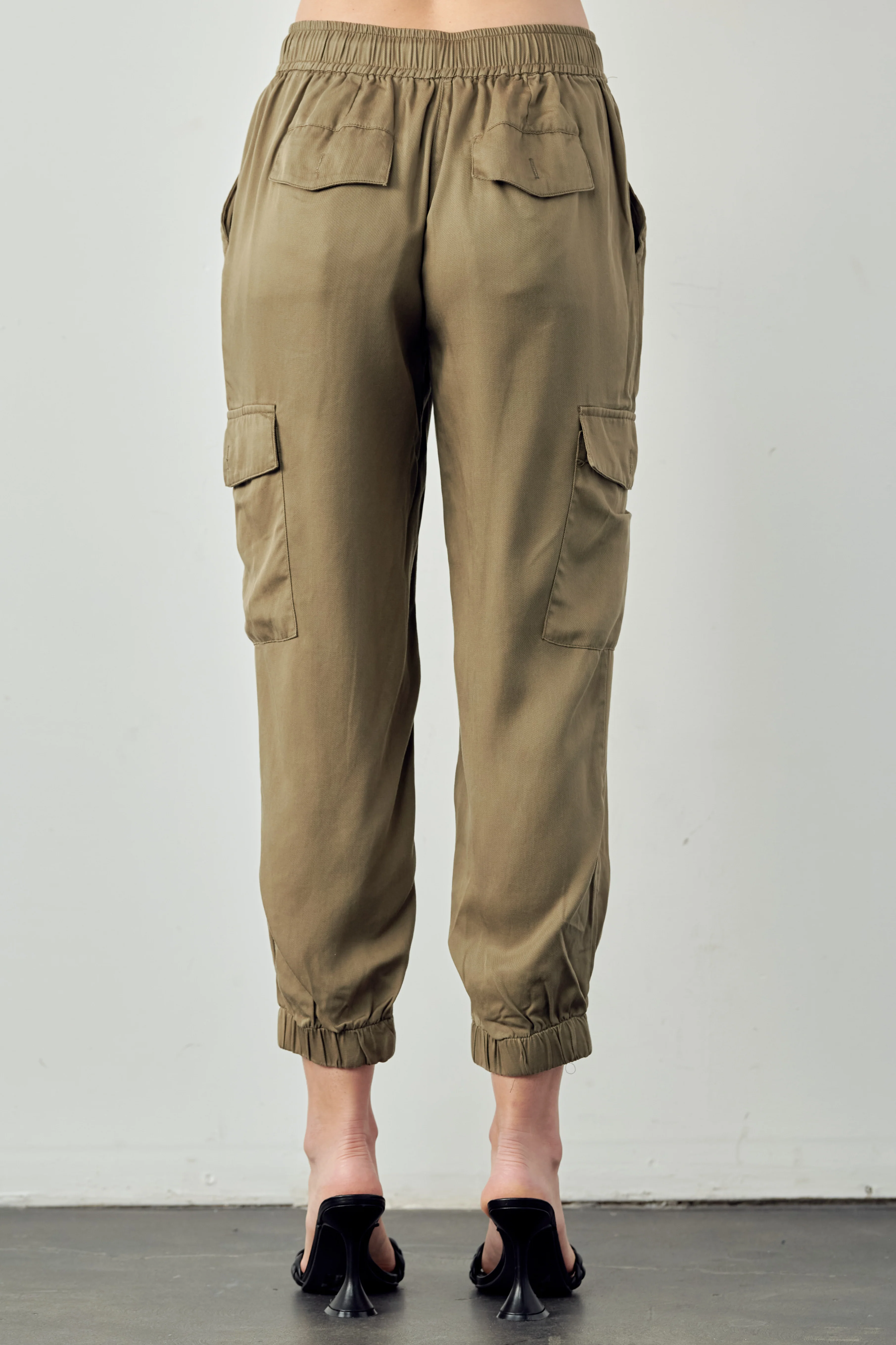 Trinity Tencel Cargo Pant - Image 9